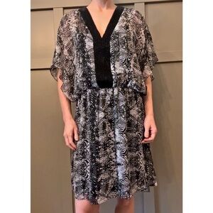 BELLE Badgley Mischka Beaded V-Neck Printed Dress Black & White Size 10